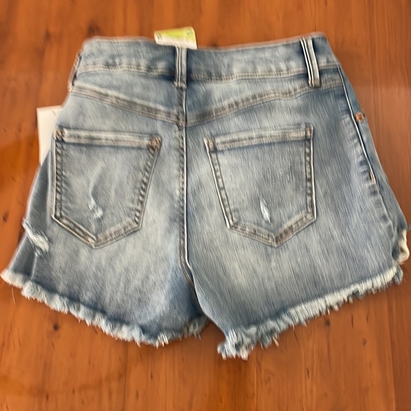 The Wedge Super High Rise denim shorts size 24. - Picture 2 of 4